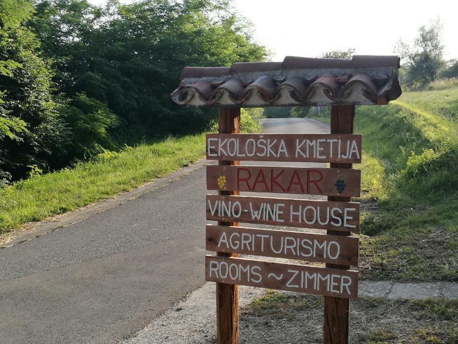 Gasthaus Wine House Rakar Gračišče Exterior foto